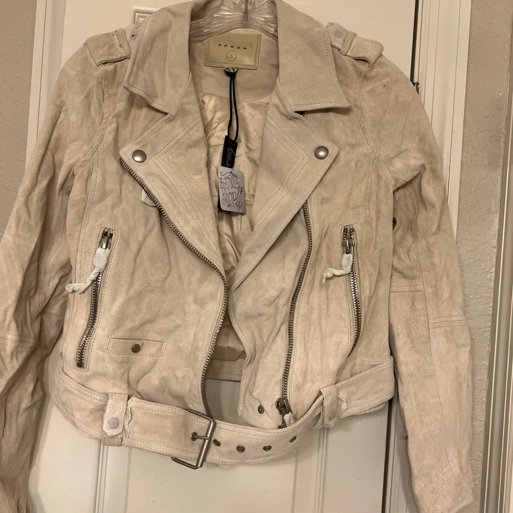 Blank NYC brand new with tags adorable leather jacket with cute buckle detail - Picture 6 of 13